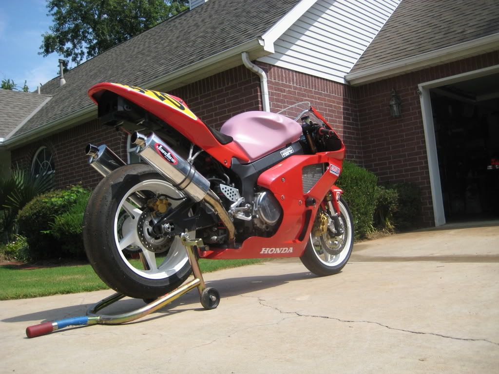 2002 Honda RC51 Track | Sport Bikes